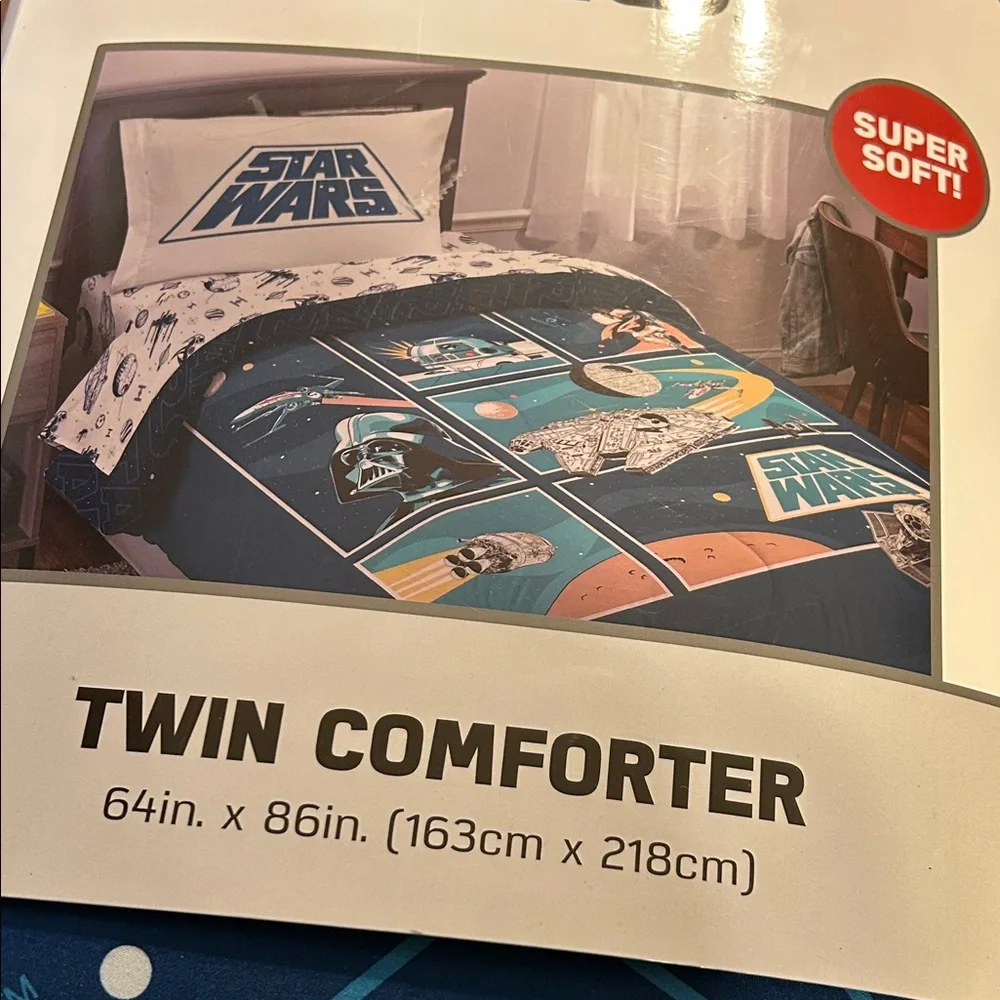 Star Wars Twin Comforter in Dark Blue and Teal Accent